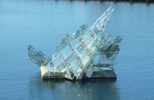 Schwimmende Kunst