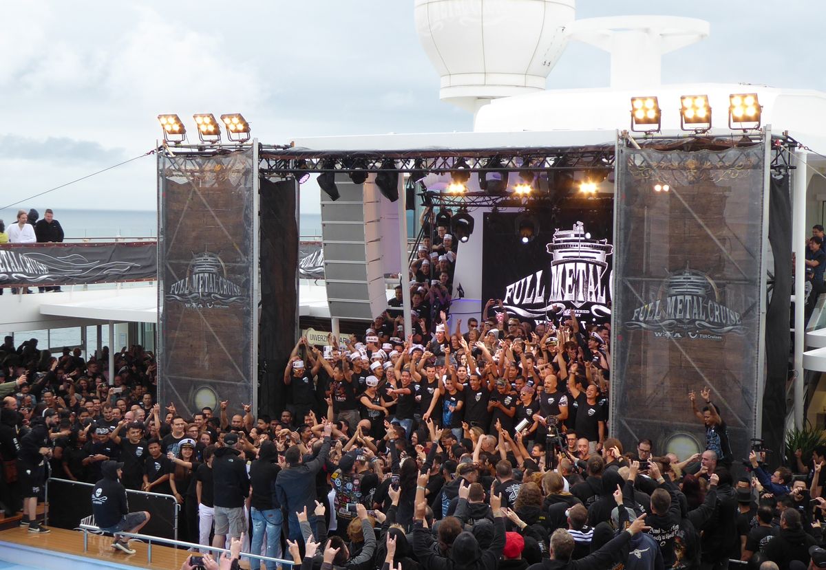 Wave and Smile auf der Mein Schiff 3